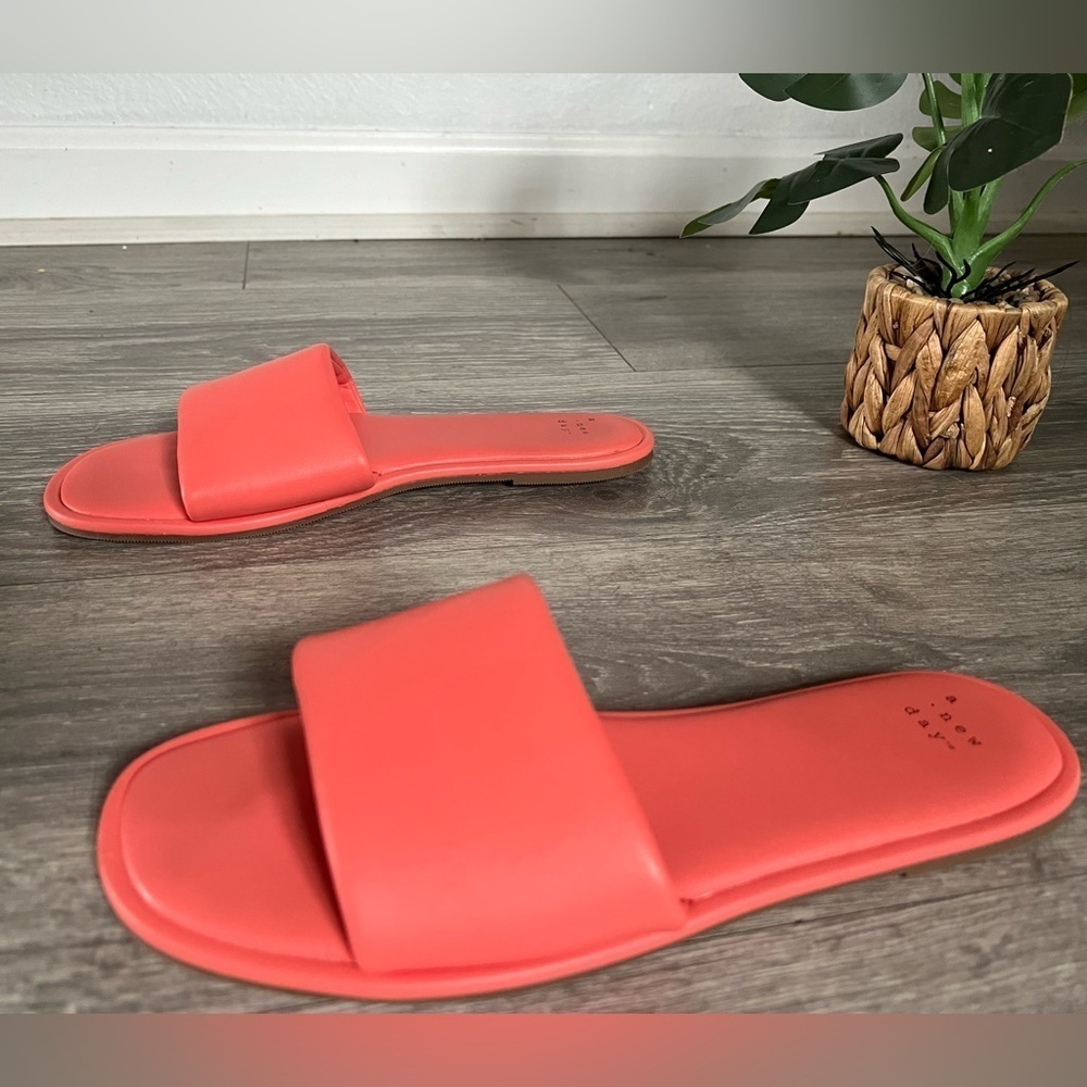 A New Day Women's Coral Lulu Slide Sandals